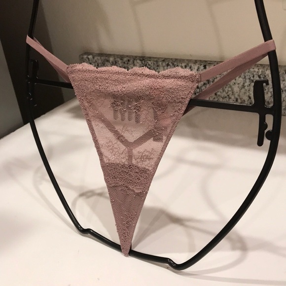 💖 Victoria’s Secret Very Sexy V-String Panty - Picture 2 of 7